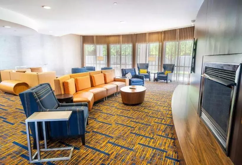 酒店 Courtyard By Marriott Kingston