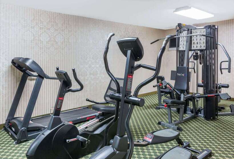 Отель Days Inn By Wyndham Budd Lake