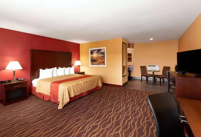 ホテル Rosewood Inn And Suites