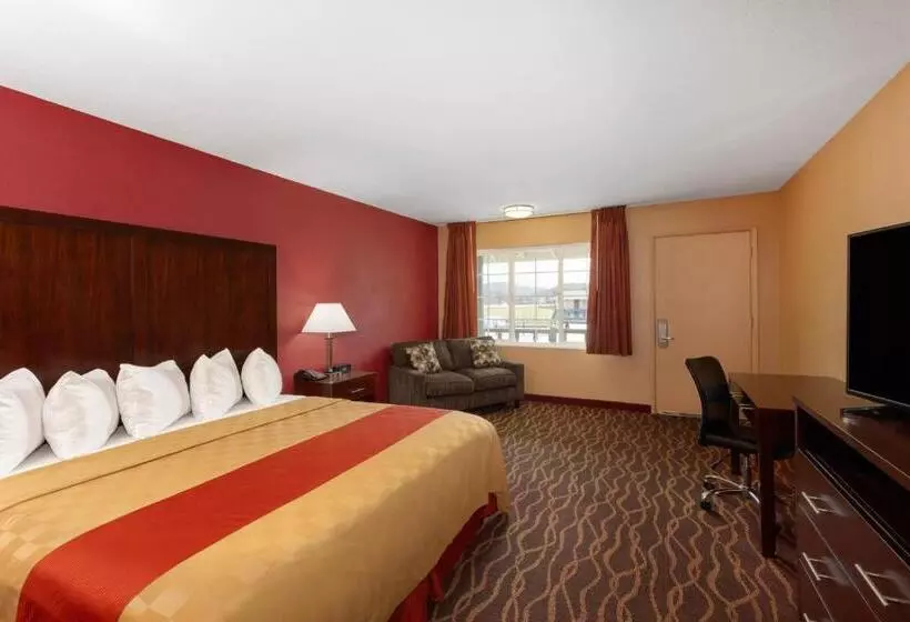 ホテル Rosewood Inn And Suites