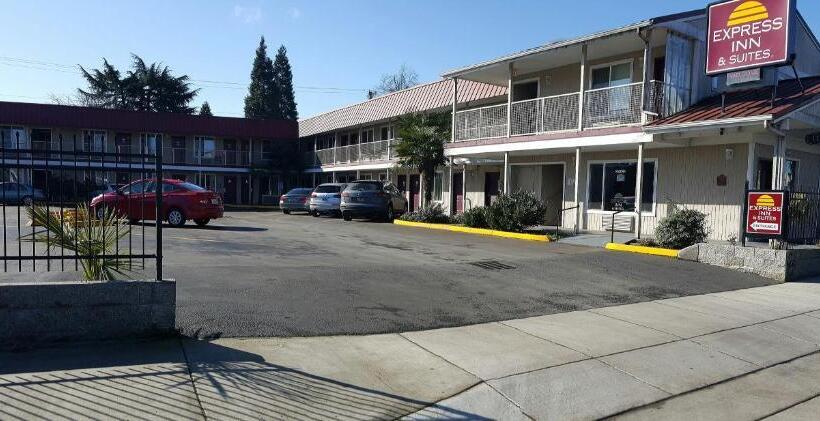فندق Express Inn & Suites Eugene