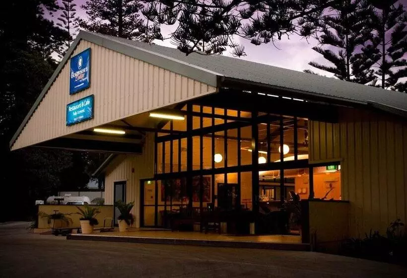 هتل Governors Lodge Resort