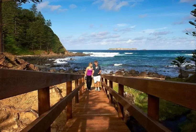 هتل Governors Lodge Resort