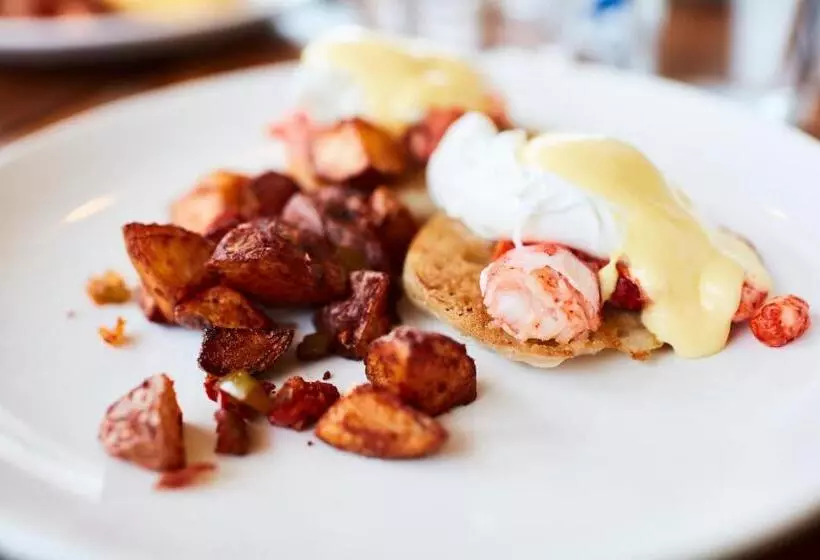 فندق Higgins Beach Inn