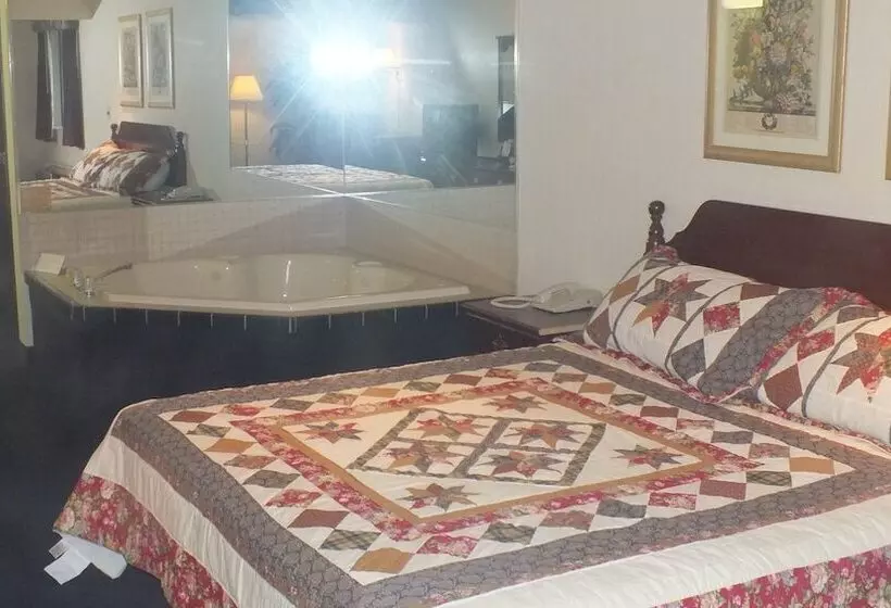 Отель Quality Express Inn & Suites