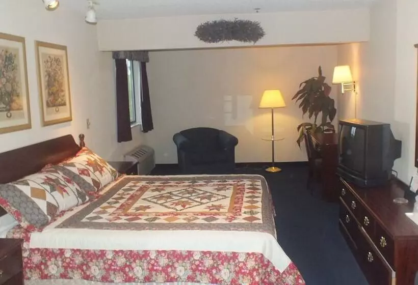 Отель Quality Express Inn & Suites