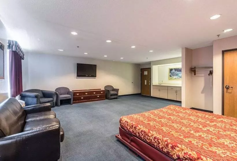 Отель Quality Express Inn & Suites