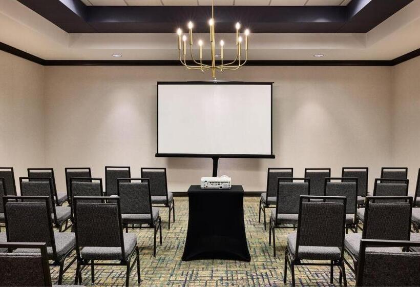 Renaissance Phoenix Glendale Hotel & Spa