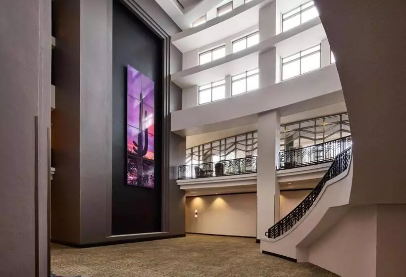 Renaissance Phoenix Glendale Hotel & Spa