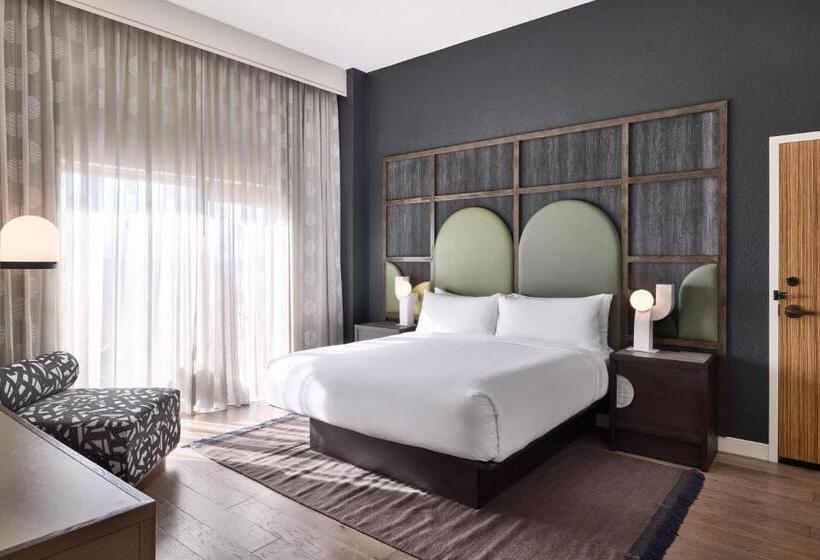 Renaissance Phoenix Glendale Hotel & Spa