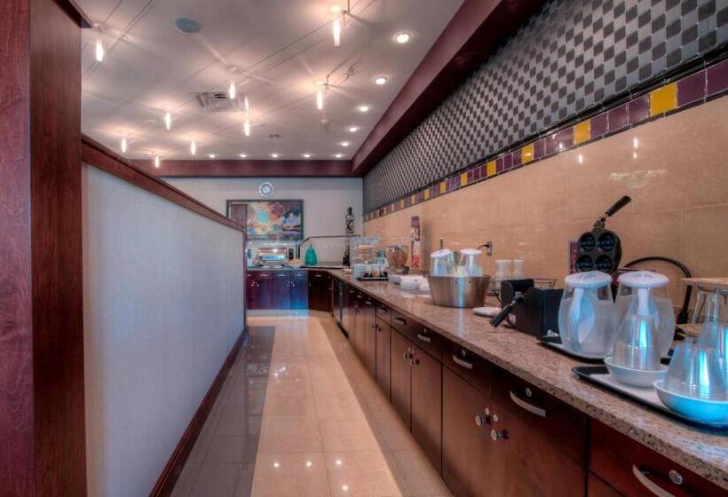 Отель Residence Inn By Marriott Chapel Hill