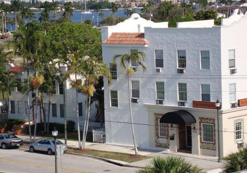 בית מלון כפרי The Pershing Suites