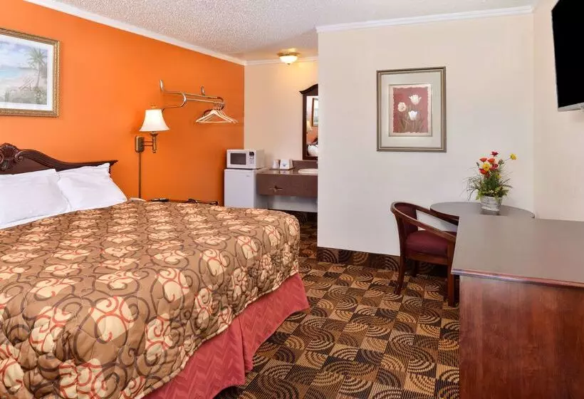 モーテル Americas Best Value Inn & Suites Klamath Falls