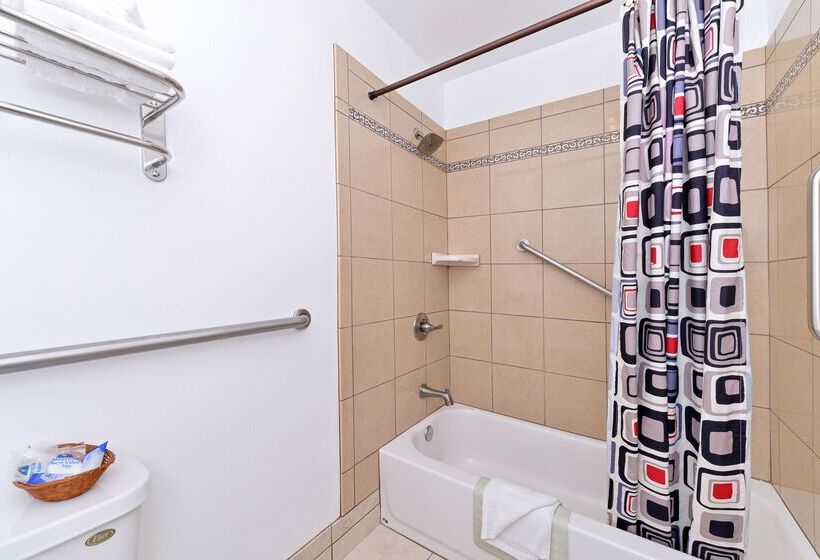 Мотель Americas Best Value Inn & Suites Klamath Falls