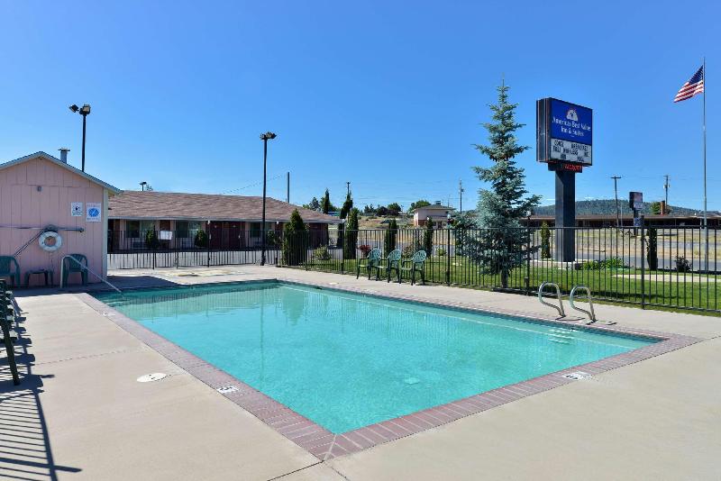 Мотель Americas Best Value Inn & Suites Klamath Falls