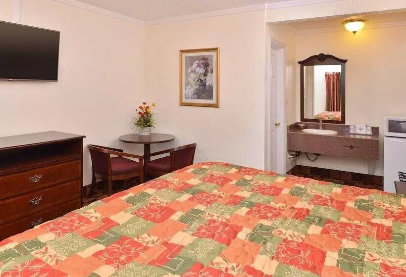 モーテル Americas Best Value Inn & Suites Klamath Falls