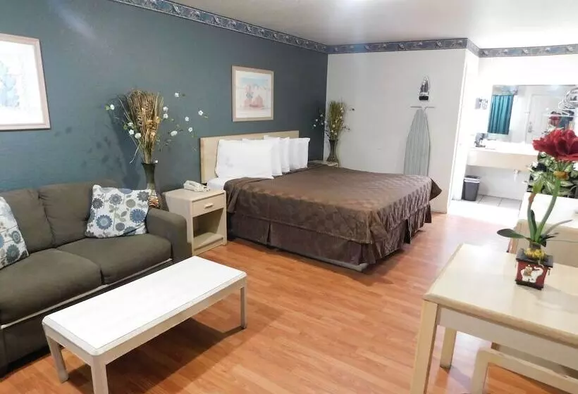 فندق على الطريق Eagle Pass Inn