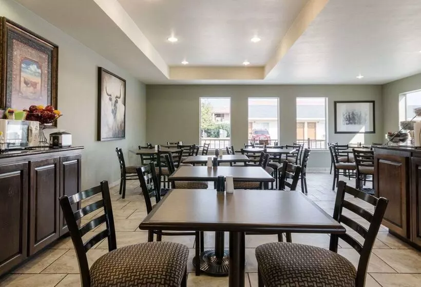 Motel 6 Junction, Texas   Llano River