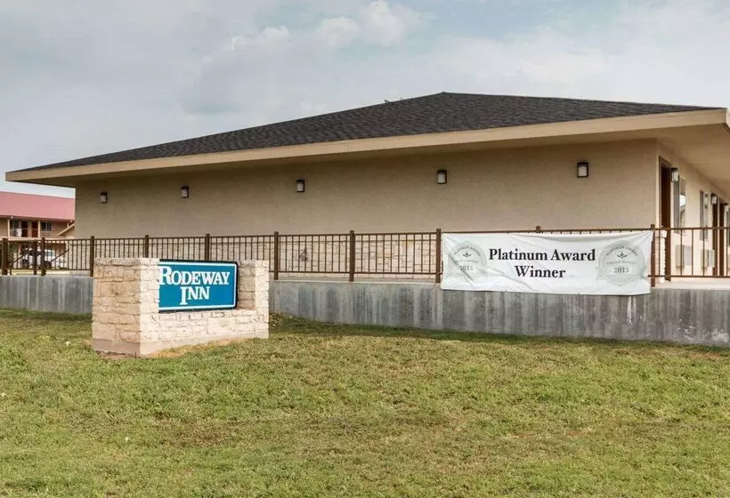 Motel 6 Junction, Texas   Llano River