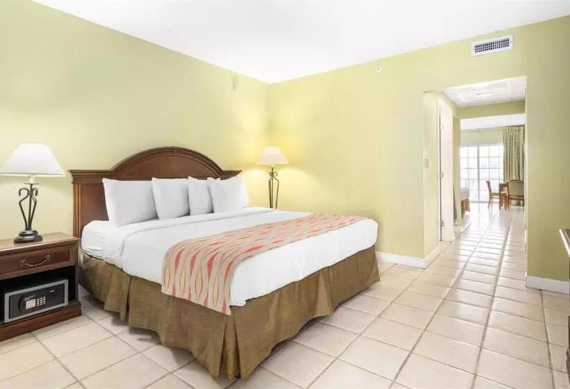Tidelands Caribbean Boardwalk Hotel And Suites