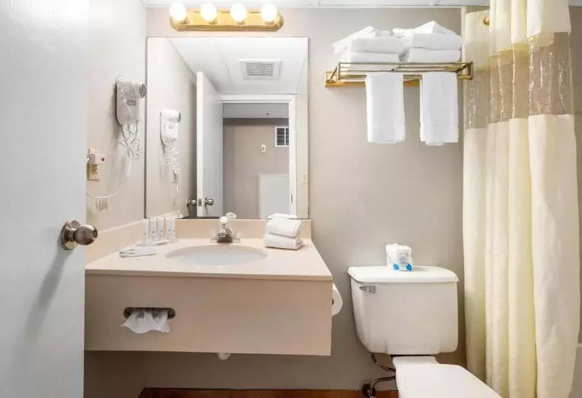 Tidelands Caribbean Boardwalk Hotel And Suites