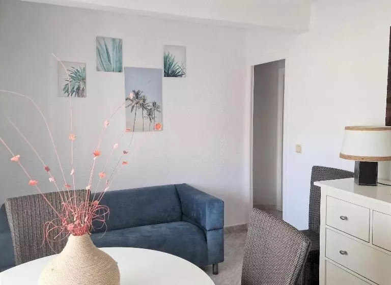 ユースホステル Hostal Alba