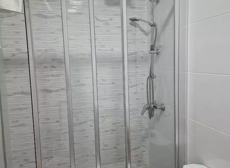 ユースホステル Hostal Alba