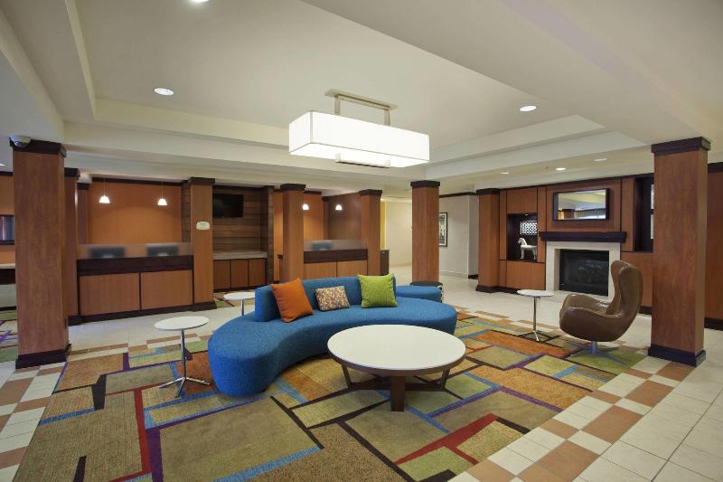 Fairfield Inn & Suites By Marriott Detroit Metro Airport Romulus