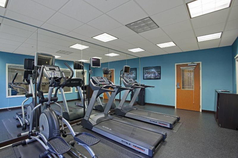 Fairfield Inn & Suites By Marriott Detroit Metro Airport Romulus