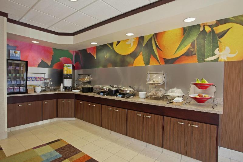 Fairfield Inn & Suites By Marriott Detroit Metro Airport Romulus