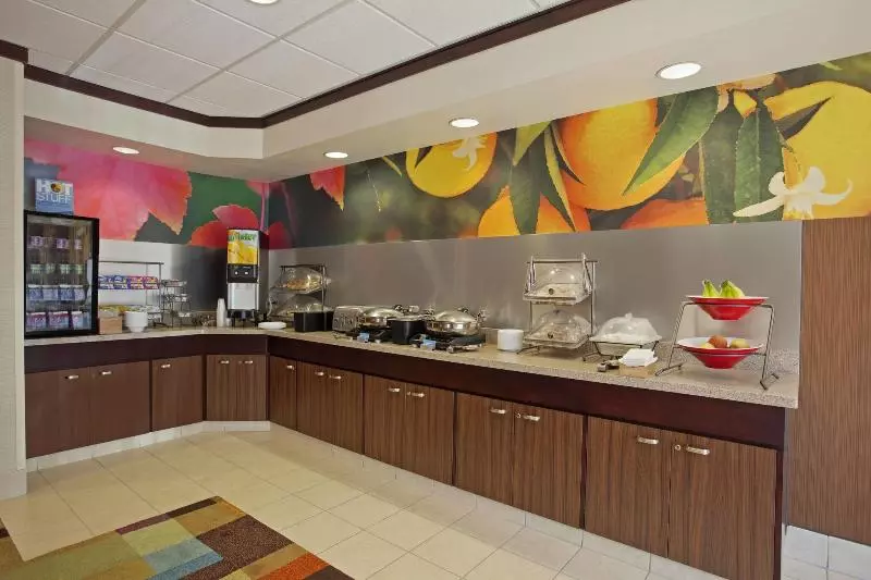 Fairfield Inn & Suites By Marriott Detroit Metro Airport Romulus