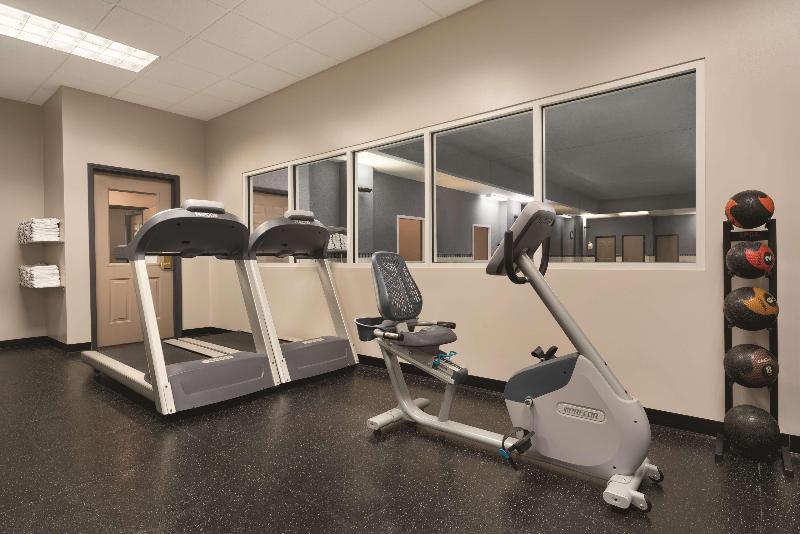 هتل Country Inn & Suites By Radisson, Grand Rapids East, Mi