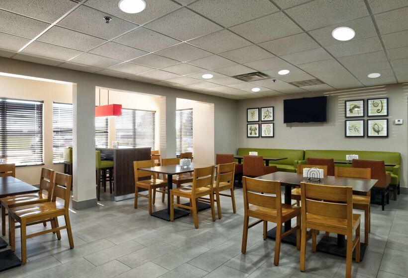 ホテル Country Inn & Suites By Radisson, Oklahoma City Airport, Ok