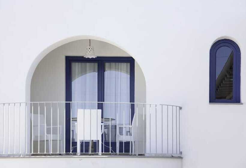 בית מלון כפרי Cutimare   Aeolian Charme