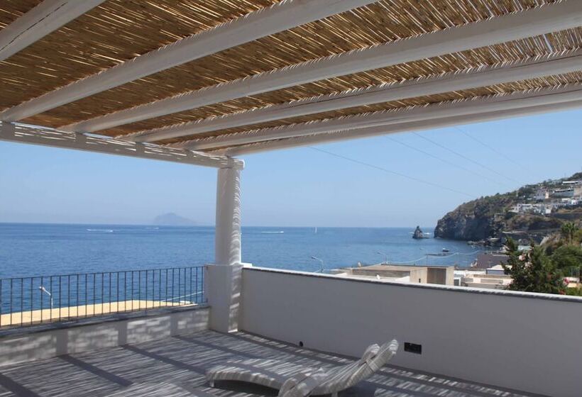 בית מלון כפרי Cutimare   Aeolian Charme