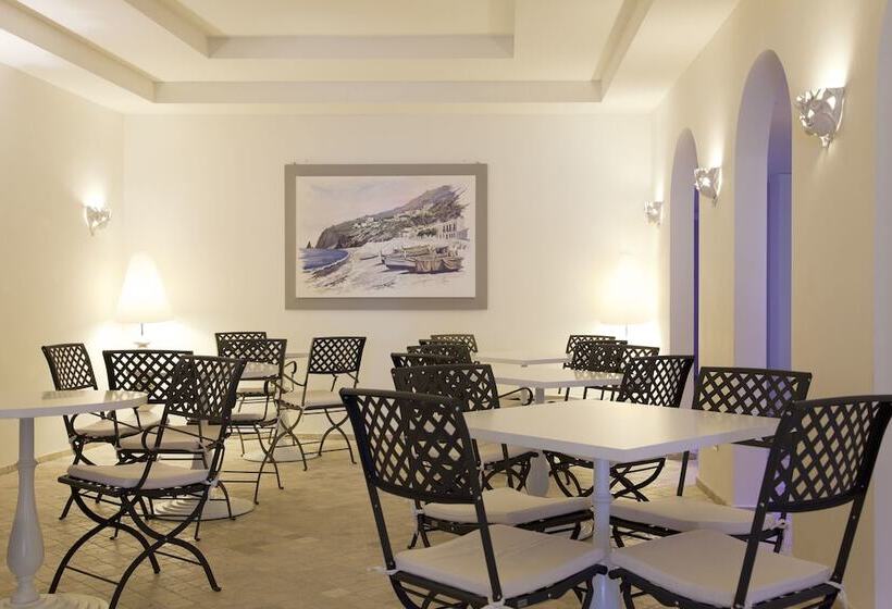 בית מלון כפרי Cutimare   Aeolian Charme