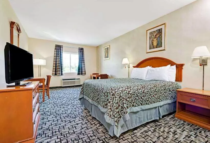 Отель Econo Lodge Bethel Danbury
