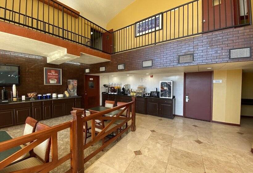 هتل Rose City Inn & Suites