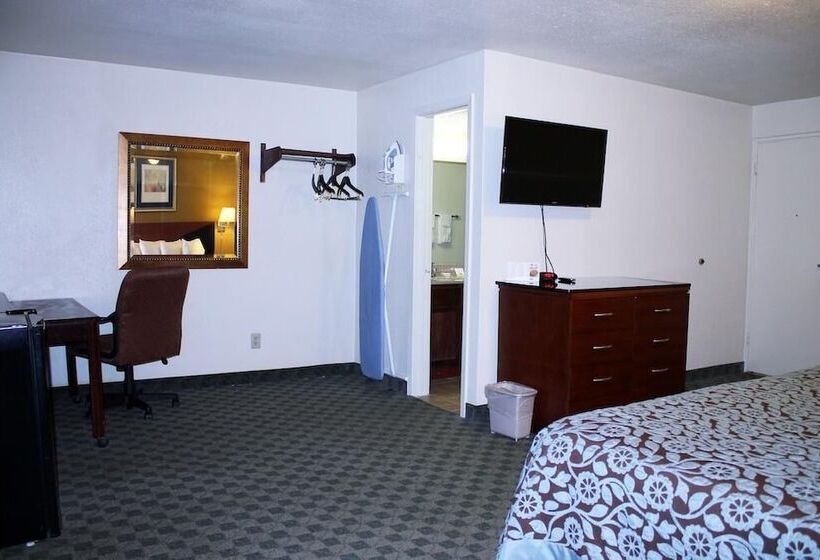 هتل Rose City Inn & Suites