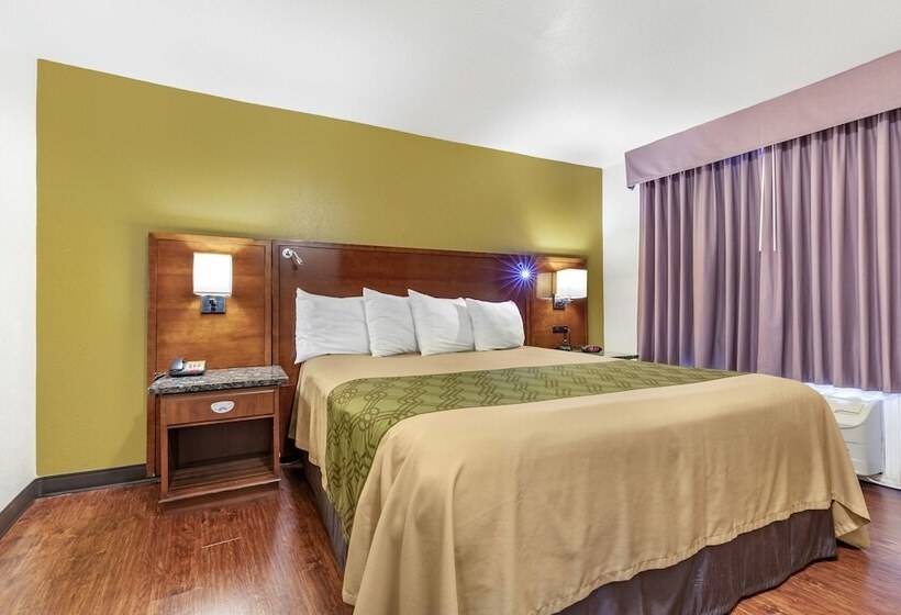 هتل Rose City Inn & Suites