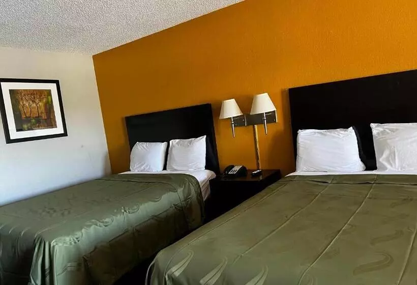 Отель Express Inn & Suites