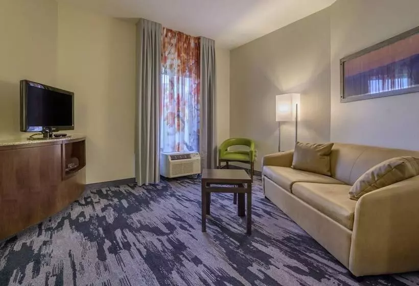 酒店 Fairfield Inn & Suites By Marriott Slippery Rock