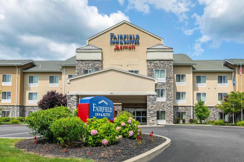 Отель Fairfield Inn & Suites By Marriott Slippery Rock