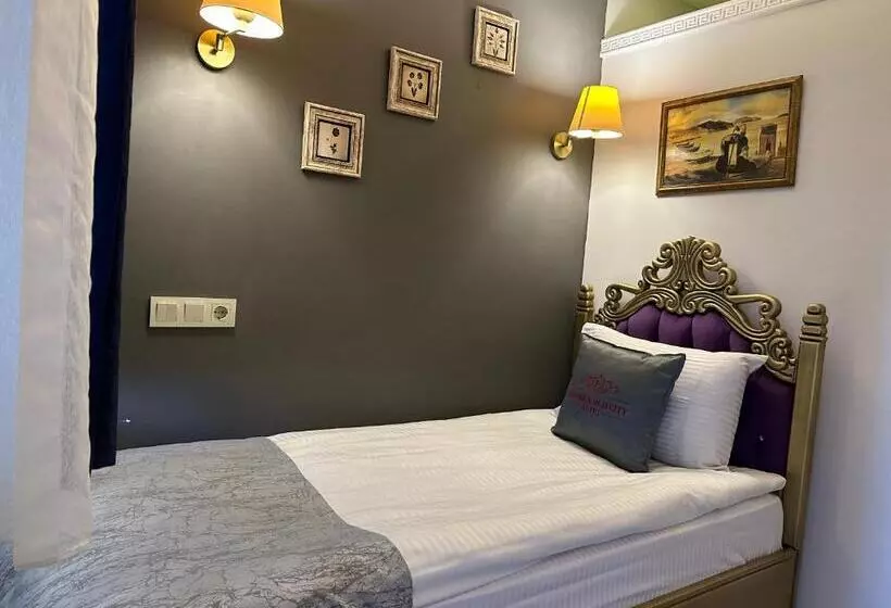 Ethnica Hotel Old City