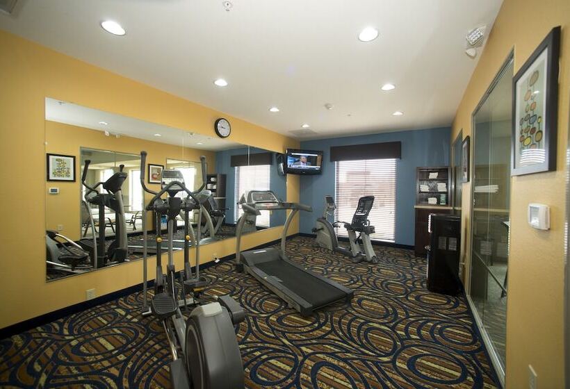 فندق Holiday Inn Express & Suites Morrilton, An Ihg