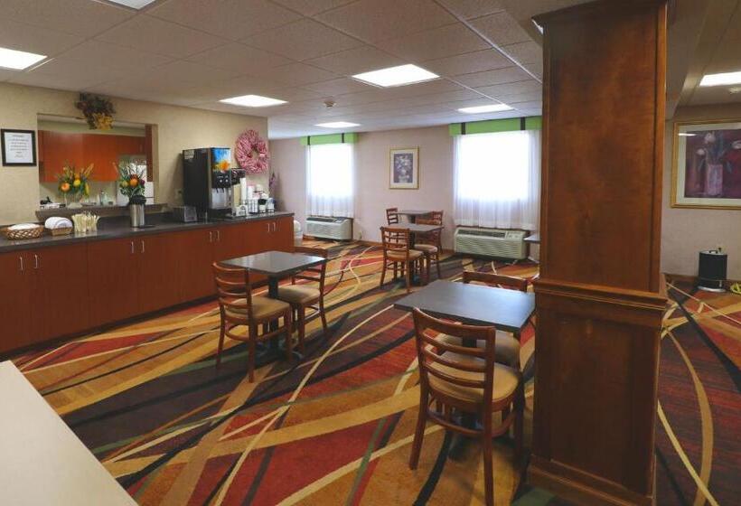 בית מלון כפרי Jefferson Inn Dandridge