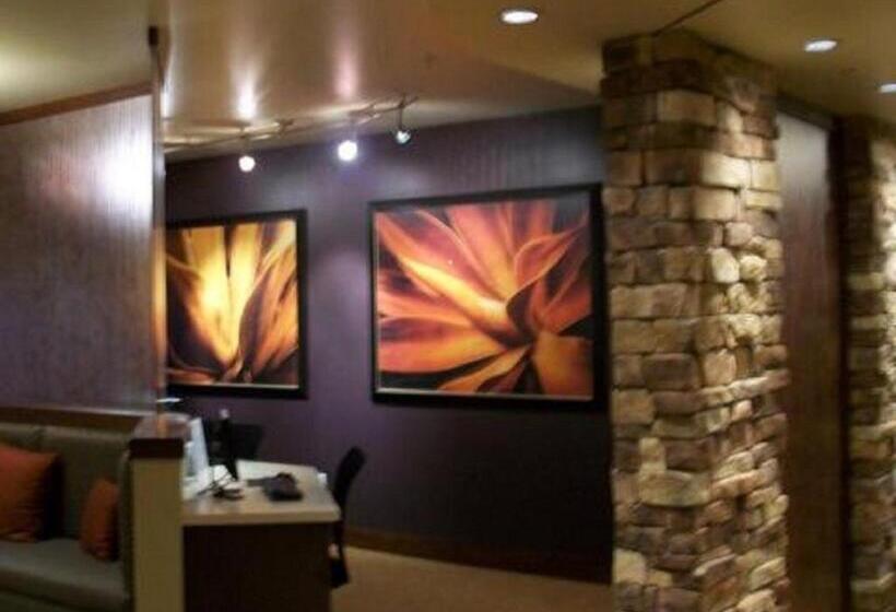 בית מלון כפרי Ledgestone