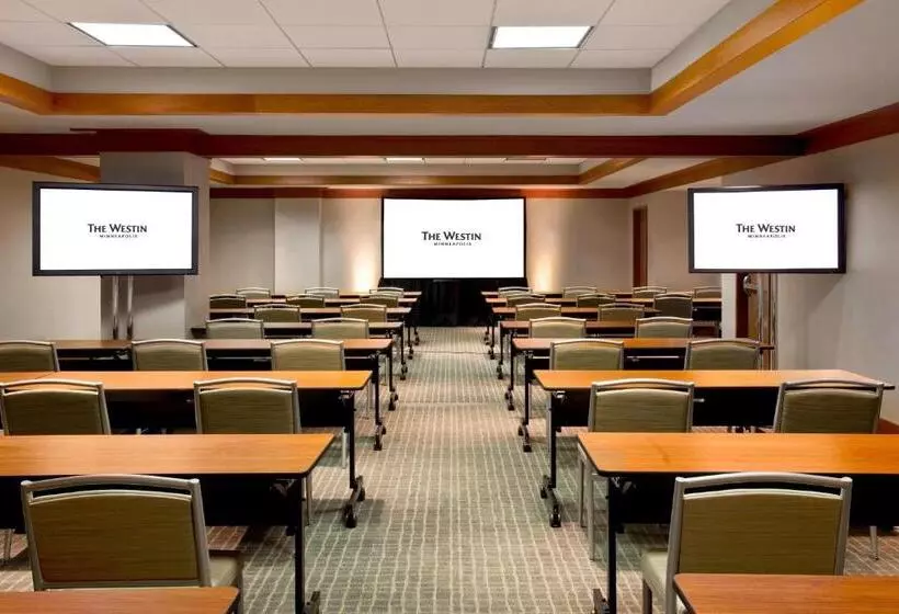 בית מלון כפרי The Westin Minneapolis