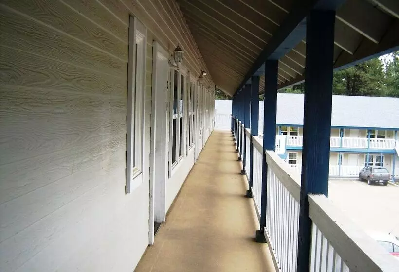 Отель Westhaven Inn