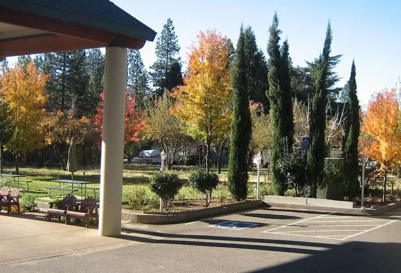 Отель Westhaven Inn